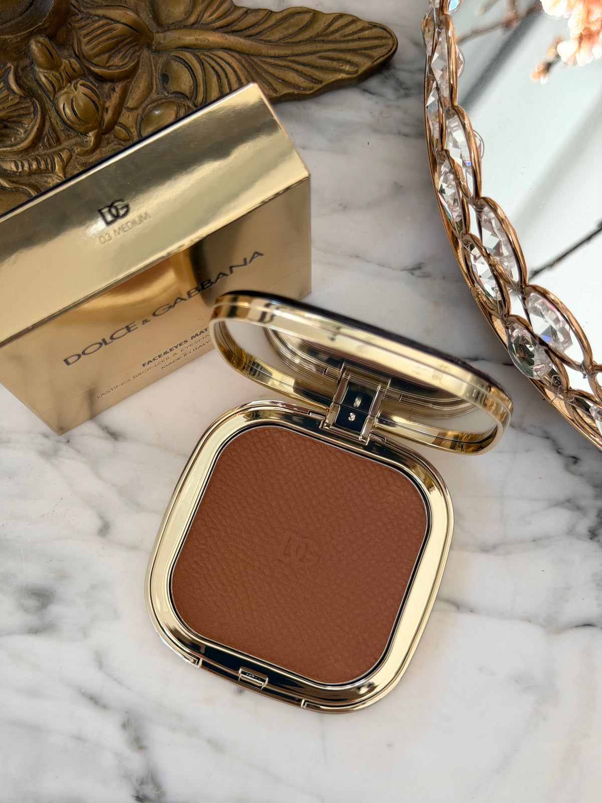 DOLCE&GABBANA Face&Eyes Match
Lasting Bronzer & Eyeshadow Powder (03)