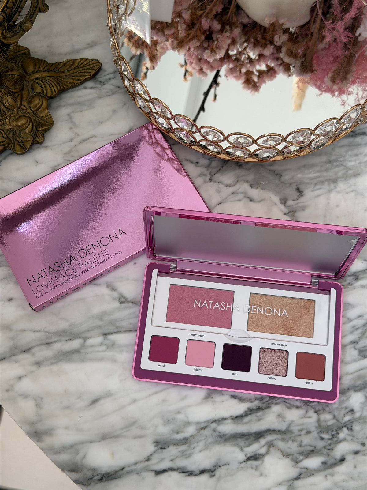 NATASHA DENONA Love Face Palette
Eye & Cheek Essential