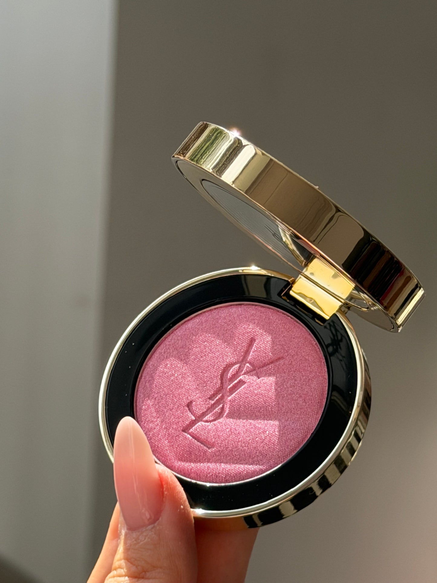 YSL Make Me Blush - Bold Blurring Blush (10)