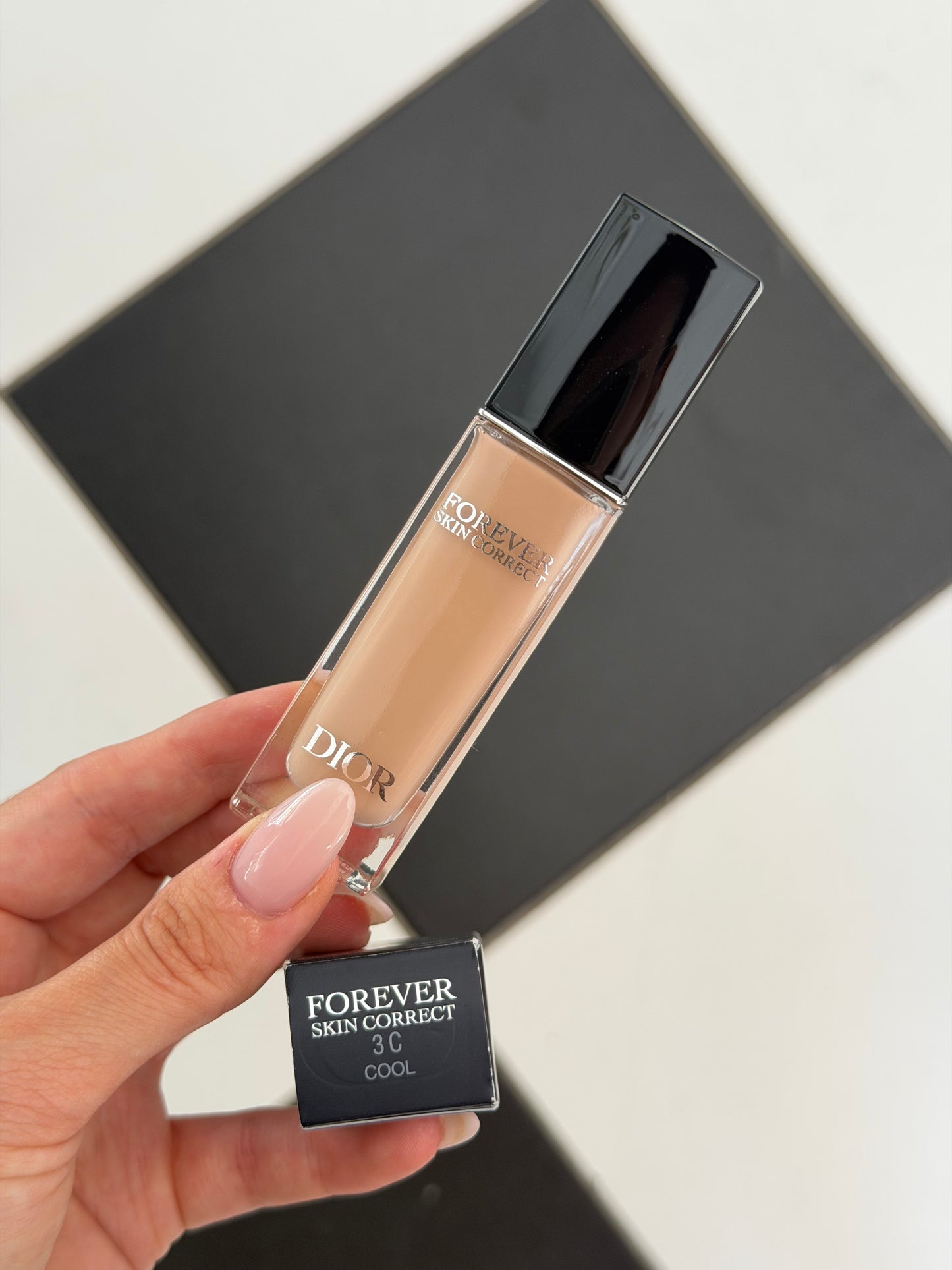 DIOR Forever Skin Correct (3C)
Full-Coverage Concealer - 24h Hydration and Wear - No Transfer