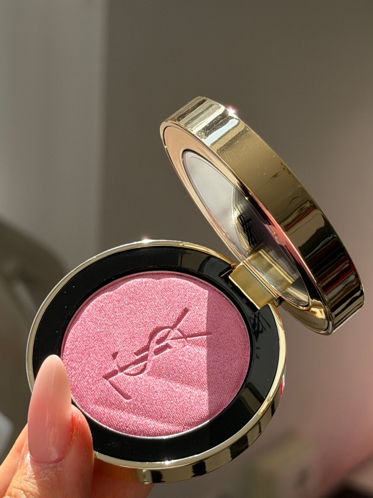 YSL Make Me Blush - Bold Blurring Blush (10)