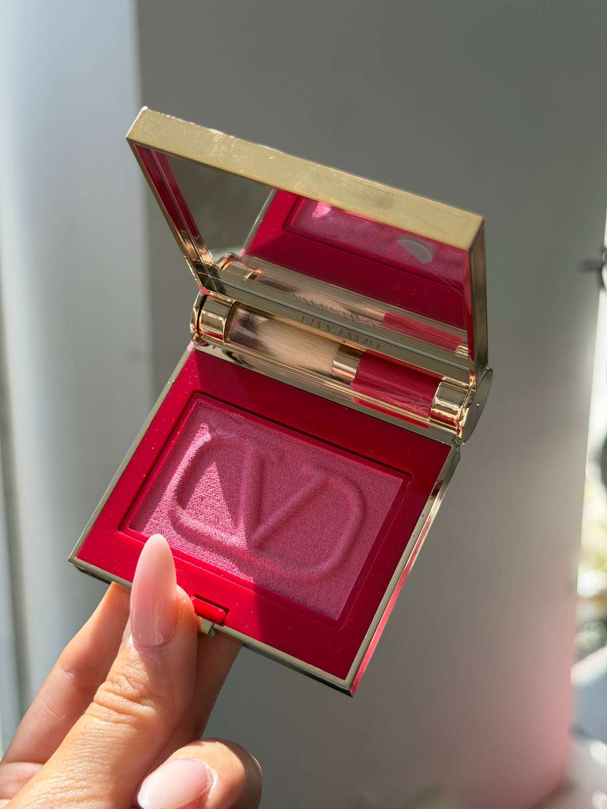 VALENTINO Eye2Cheek Dual-Use Blush & Eyeshadow (01)
