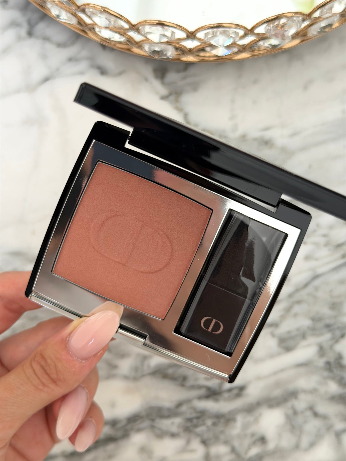 DIOR Rouge Blush Satin
Couture Colour Makeup - Long Wear (959)