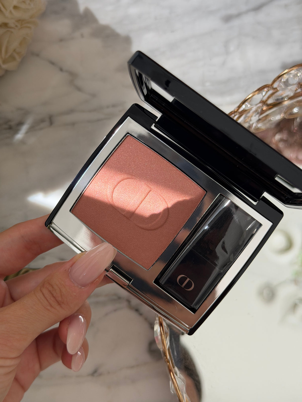 DIOR Rouge Blush Satin
Couture Colour Makeup - Long Wear (959)