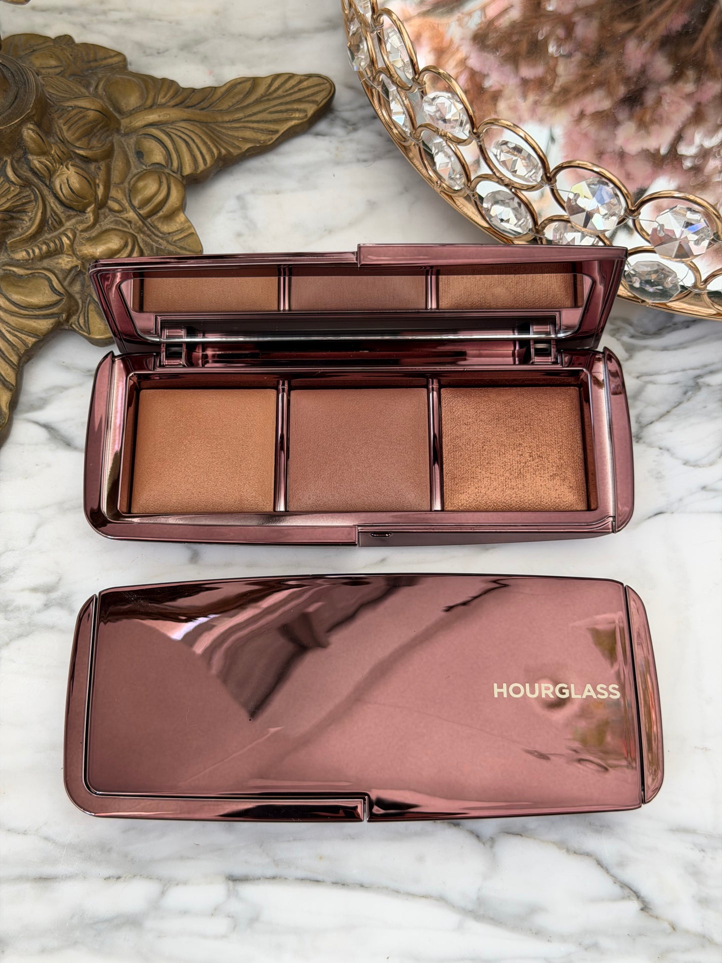 HOURGLASS Ambient Lighting Palette - Volume III