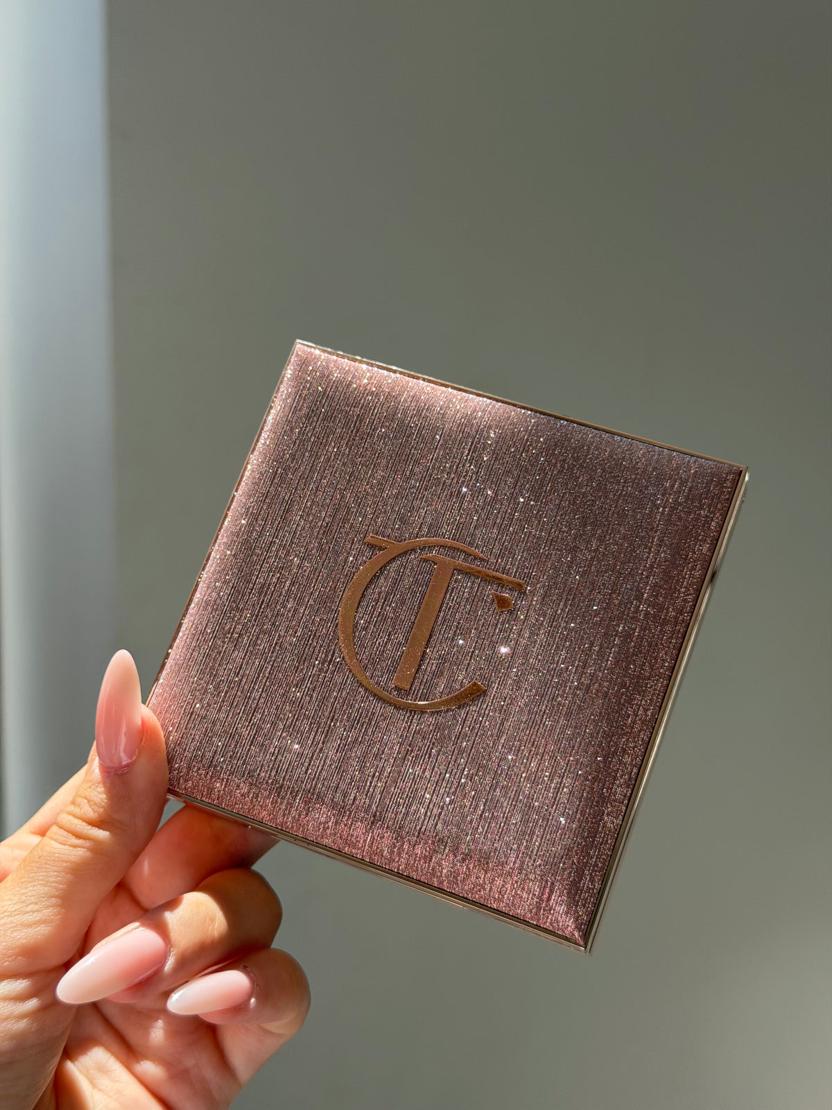 CHARLOTTE TILBURY Hollywood Instant Look In A Palette - Dreamy Bronzed Beauty