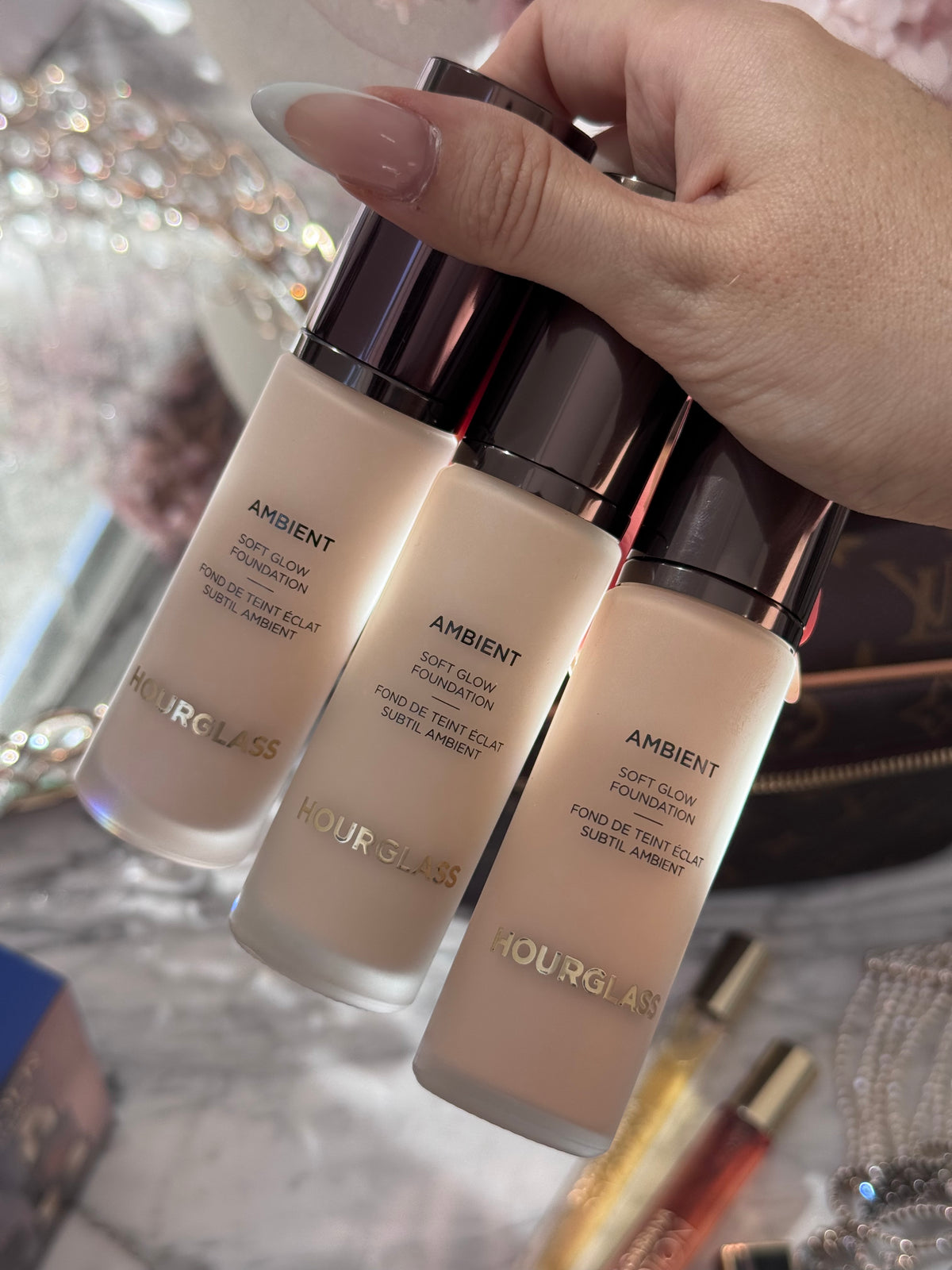 HOURGLASS Ambient Soft Glow Foundation (5)