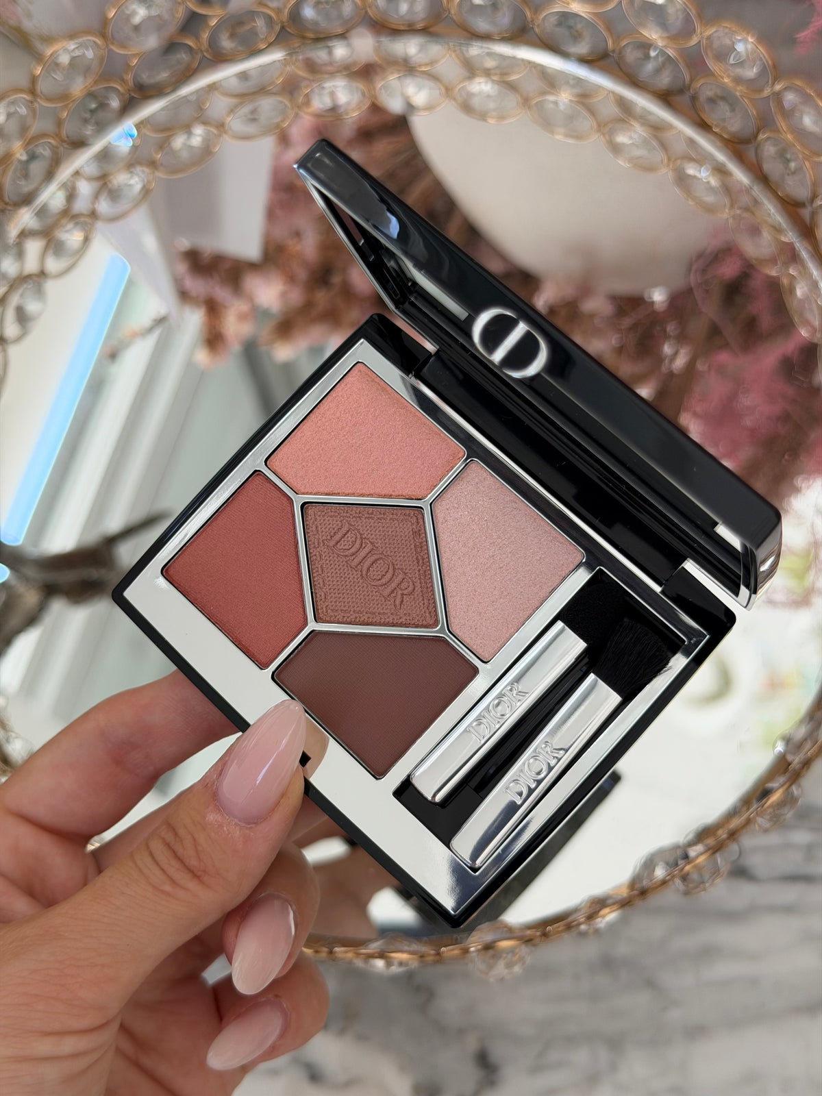DIOR Diorshow 5 Couleurs
Eye Palette - 5 Eyeshadows - High Color and Long Wear (429)