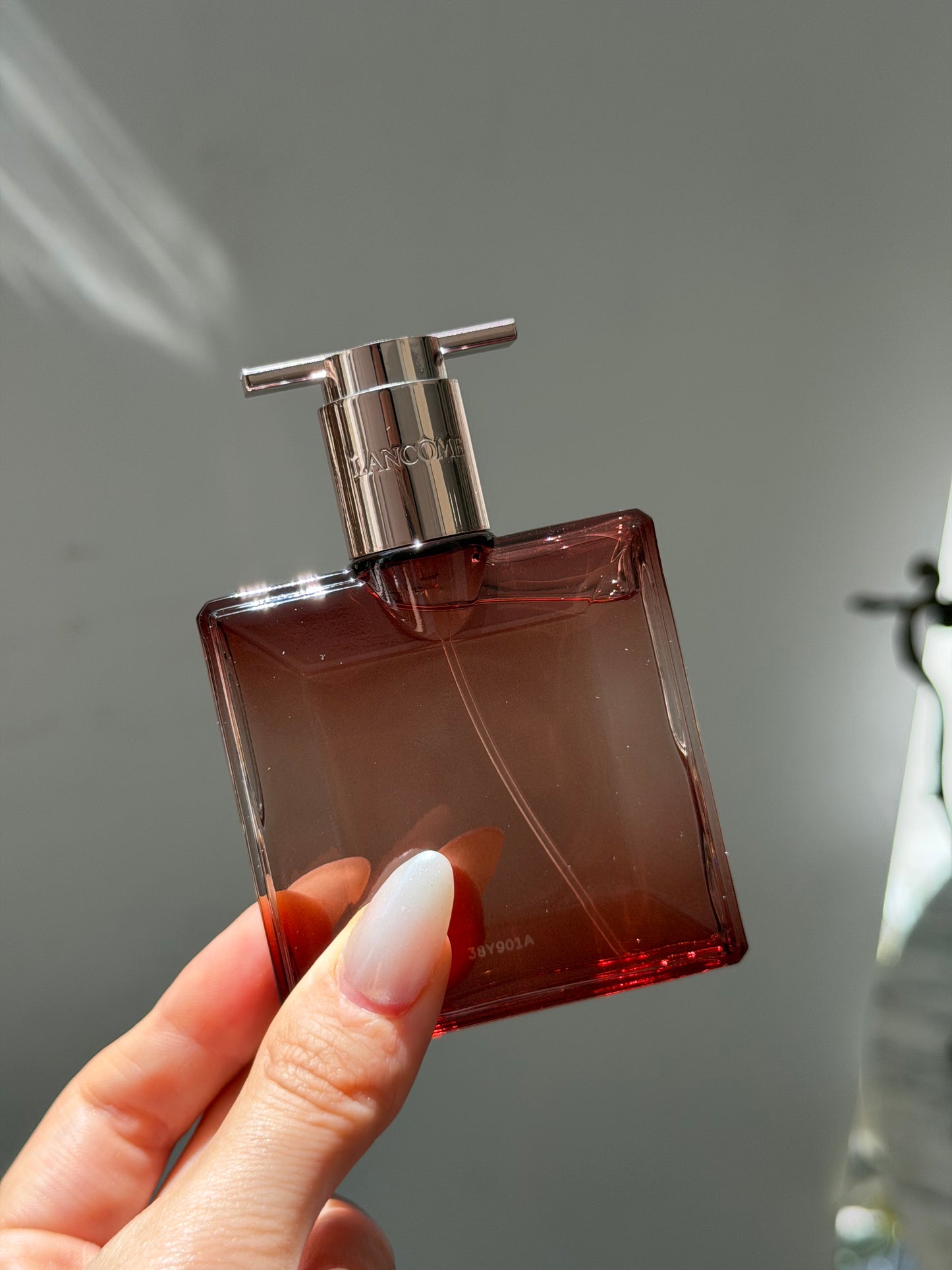 LANCÔME Idole Power Eau De Parfum Intense
Fruity and Woody