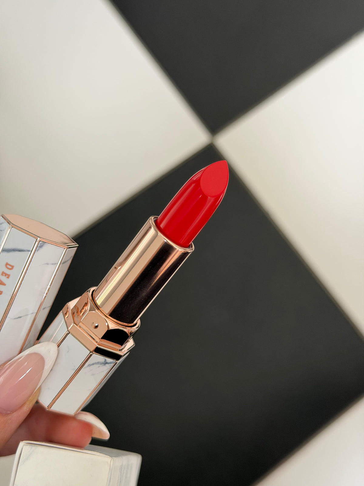 DEAR DAHLIA Lip Paradise Intense Satin Lipstick - Scarlet