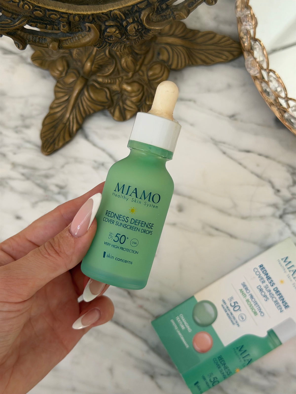 MIAMO Redness Defense
Cover Sunscreen Drops SPF50+
