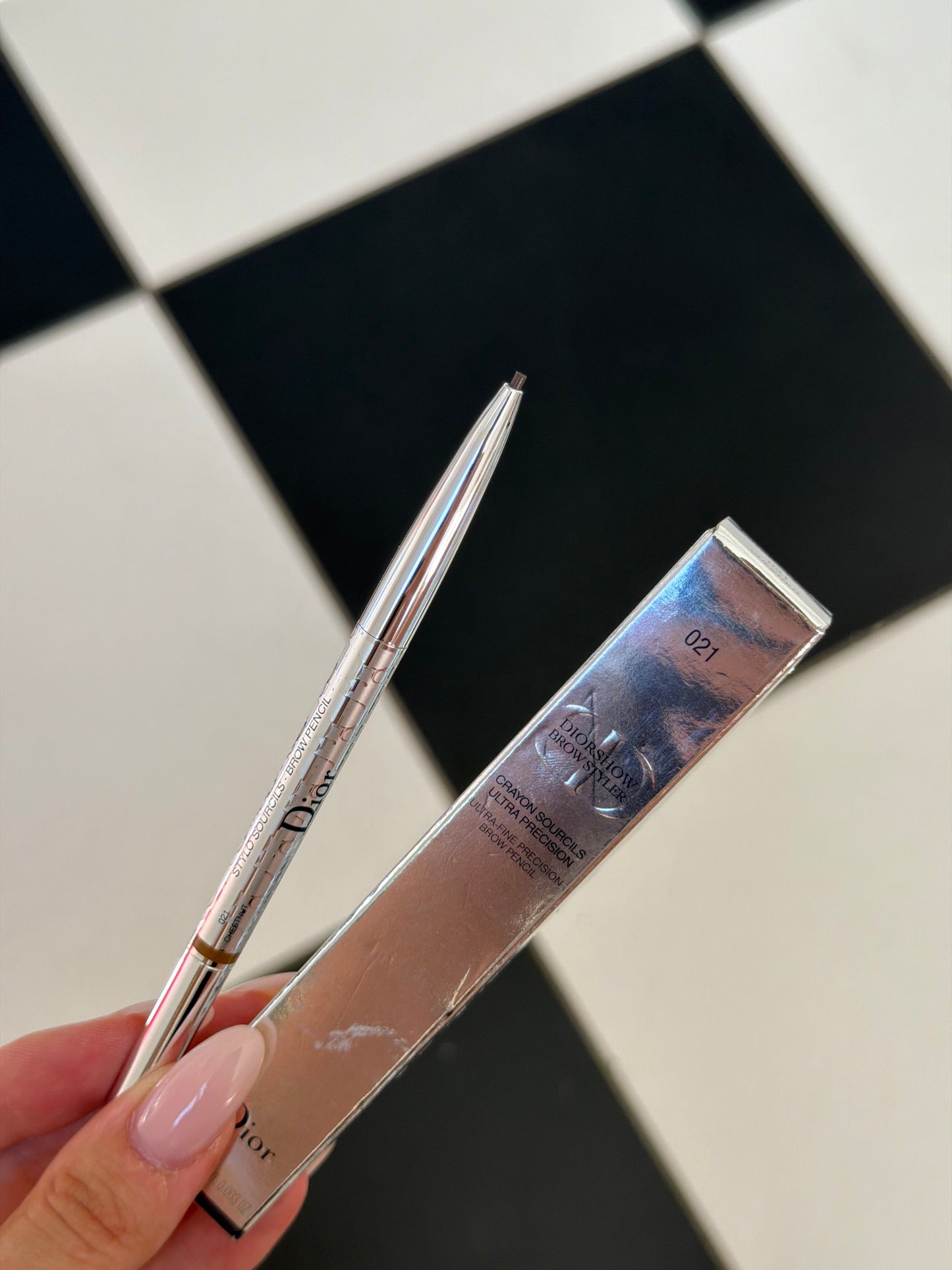 DIOR Diorshow Brow Styler (021)
Ultra-Fine Precision Brow Pencil