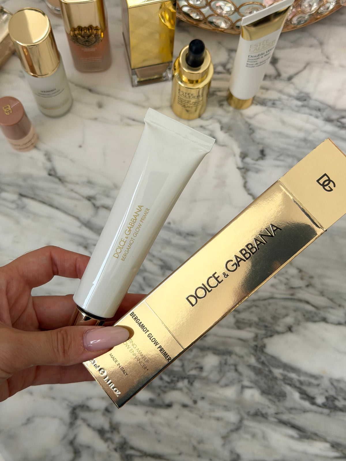 DOLCE&GABBANA Bergamot Glow Primer
Lasting Makeup & Glow Enhancer