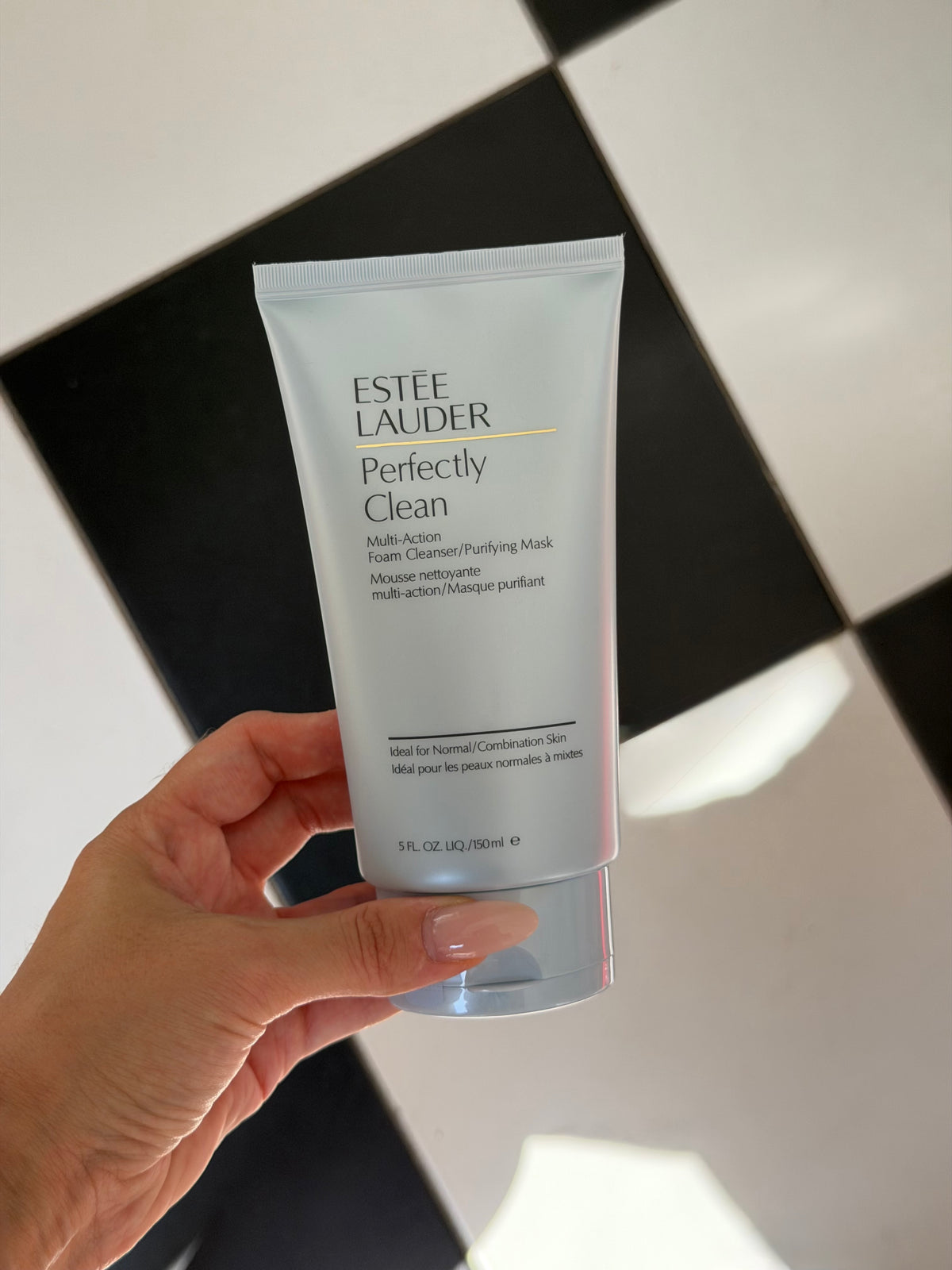 ESTEE LAUDER Perfectly Clean
Multi-Action Foam Cleanser/Purifying Mask