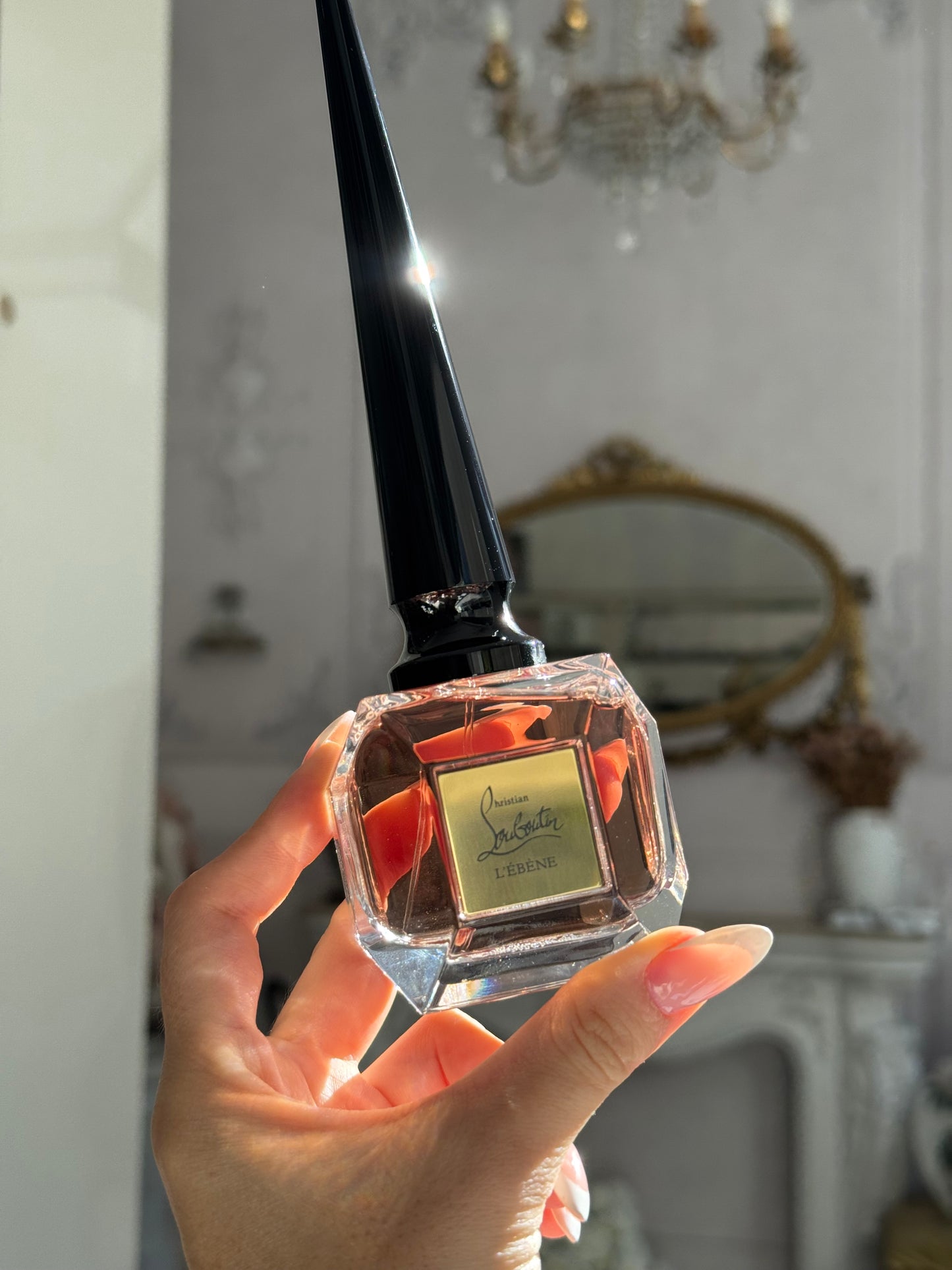 CHRISTIAN LOUBOUTIN Fétiche L’Ébène
Eau de Parfum 80ml