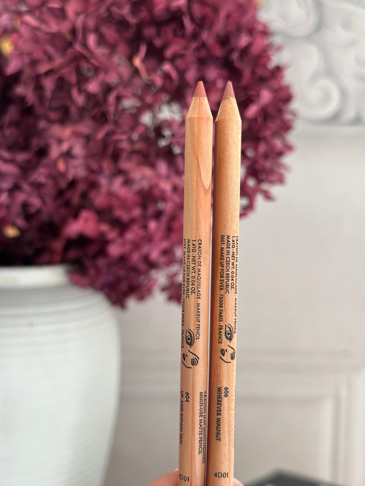 MAKE UP FOR EVER 
Artist Color Pencil (604)
Brow, Eye & Lip Liner
