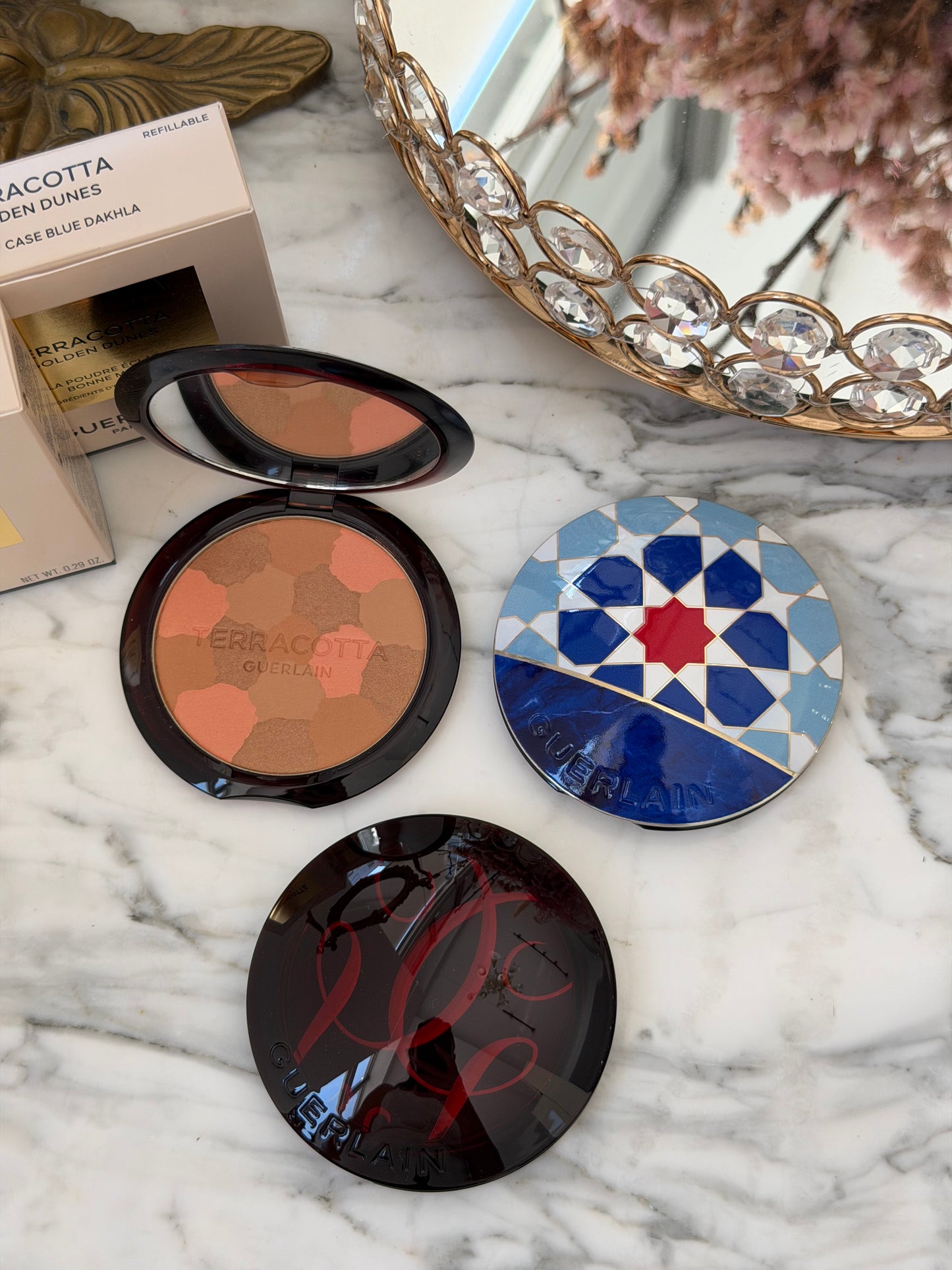 GUERLAIN Terracotta Golden Dunes
The Sun-Kissed Healthy Glow Powder Limited Edition - Case Blue Dakhla