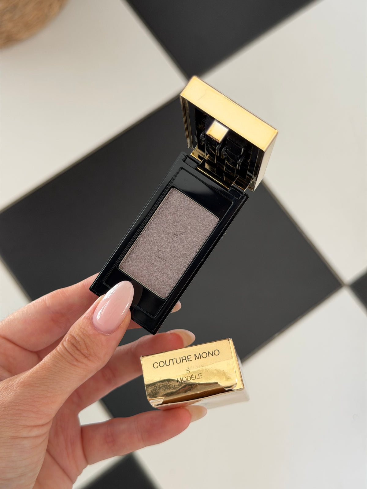 YSL Couture Mono Eyeshadow (5)
High-Impact Colour Eye