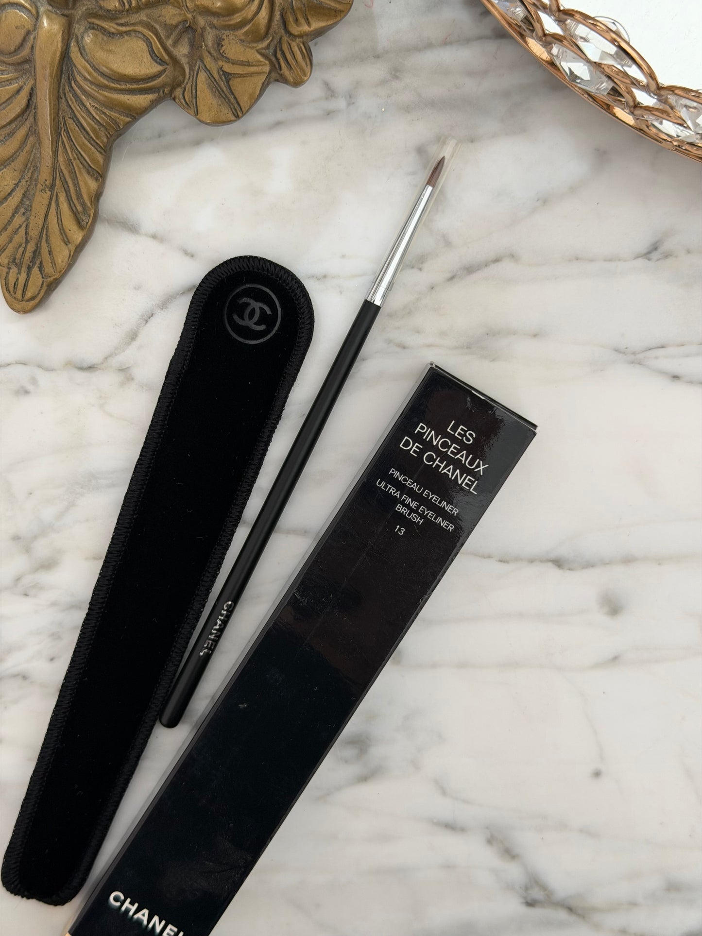 CHANEL Les Pinceaux De Chanel Ultra Fine Eyeliner Brush (13)