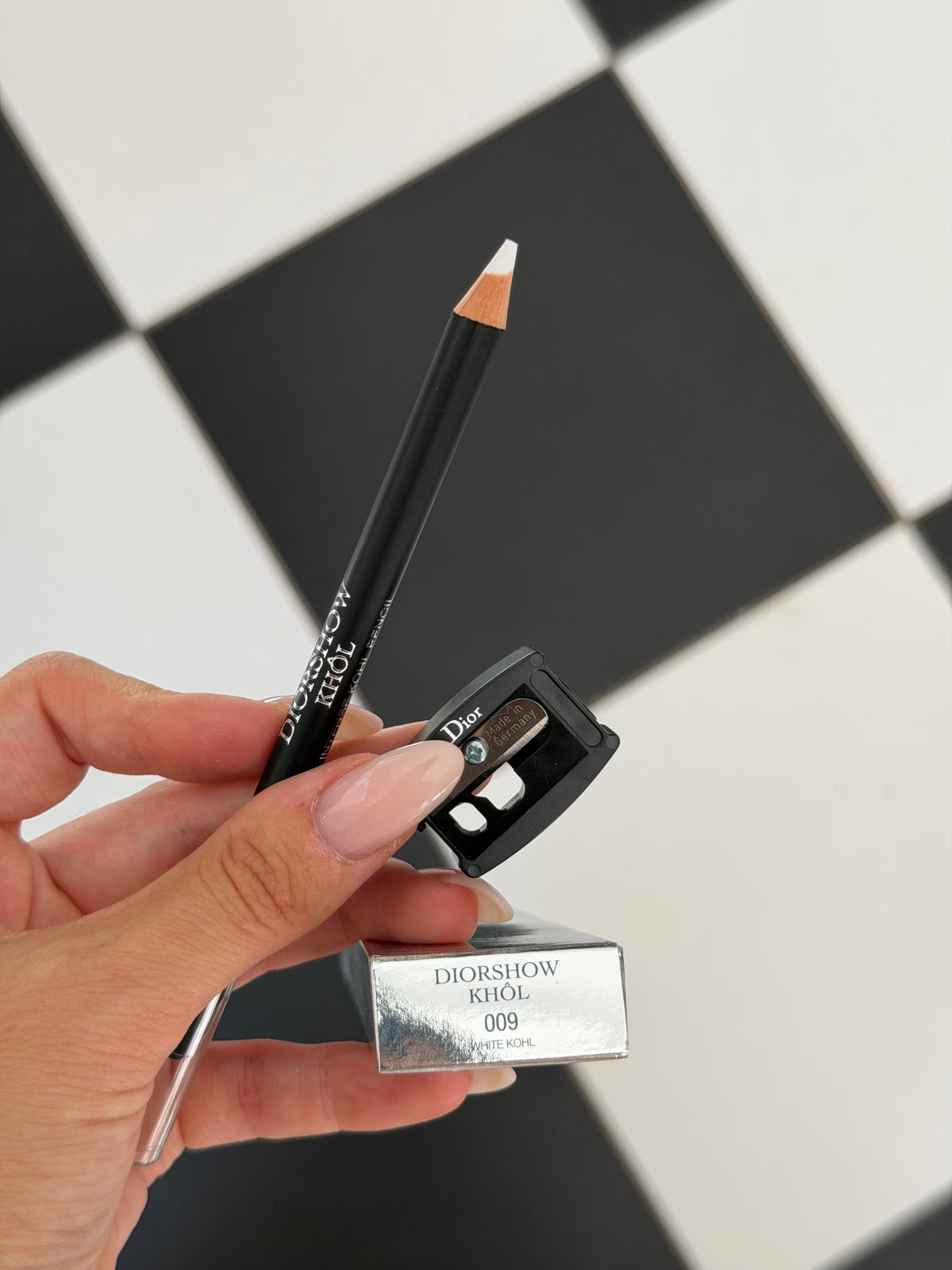 DIOR Diorshow Khôl Waterproof (009)
High Intensity Pencil With Sponge And Sharpener