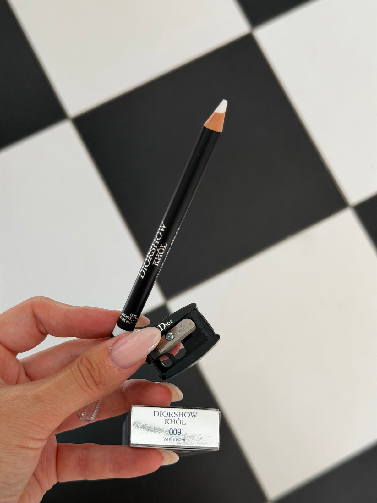 DIOR Diorshow Khôl Waterproof (009)
High Intensity Pencil With Sponge And Sharpener
