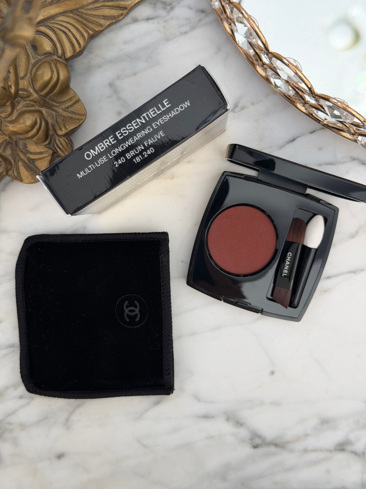 CHANEL Ombre Essentielle Multi-Use Longwearing Eyeshadow (240)