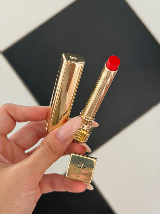 DOLCE&GABBANA My Sculpt Satin
Lasting Color & Hydration Lipstick Stylo - MY 25.12