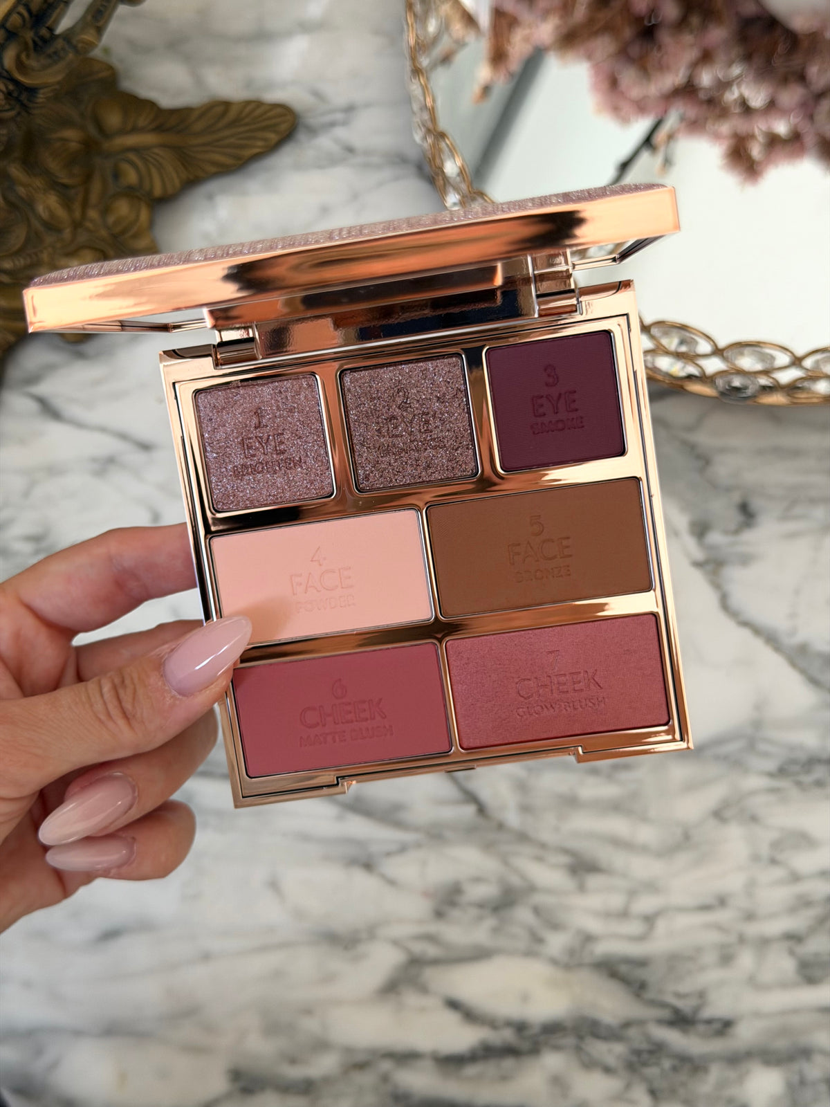 CHARLOTTE TILBURY Hollywood Instant Look In A Palette - Dreamy Bronzed Beauty