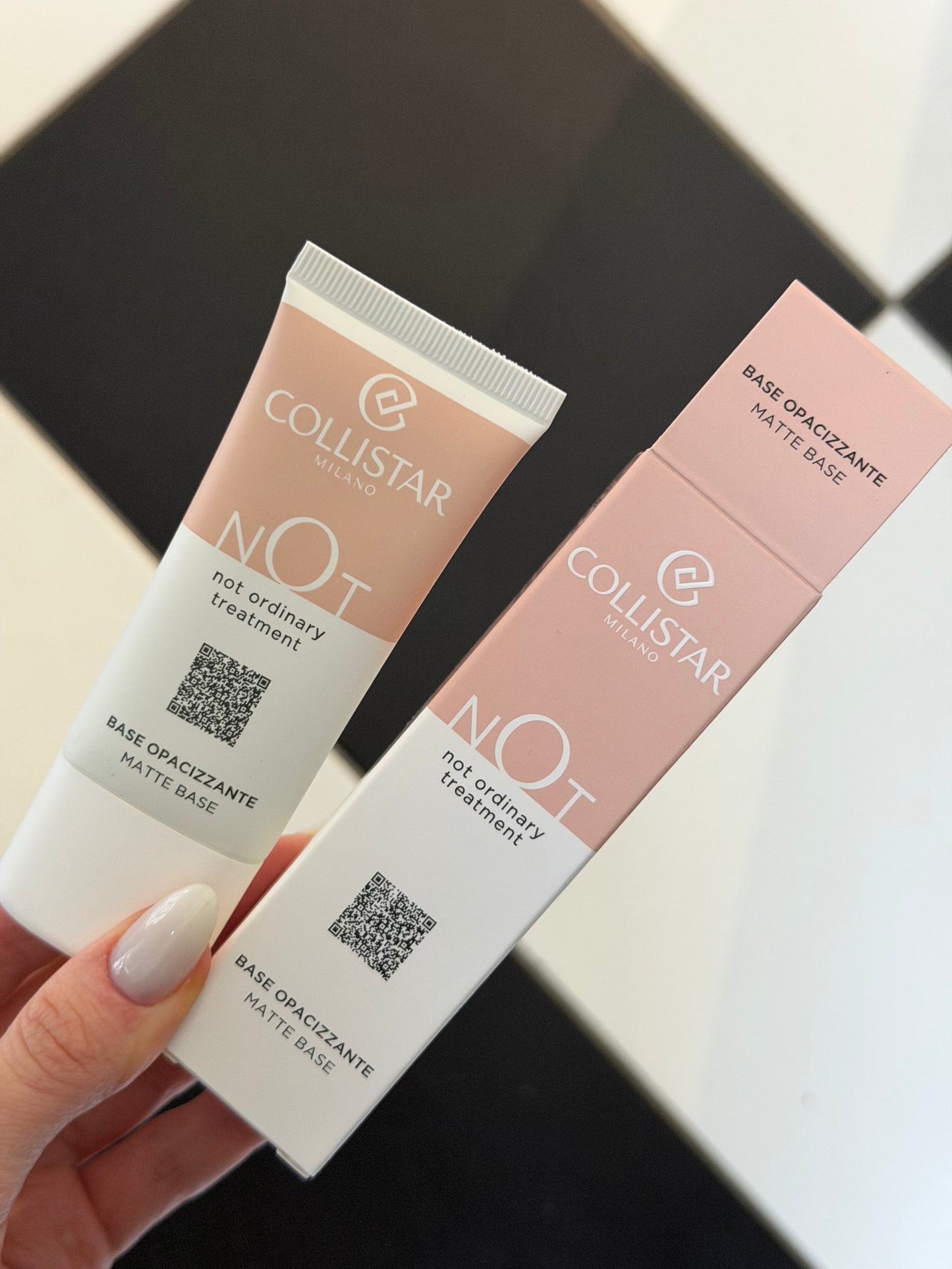 COLLISTAR
Not Matte Base
Immediat Effect