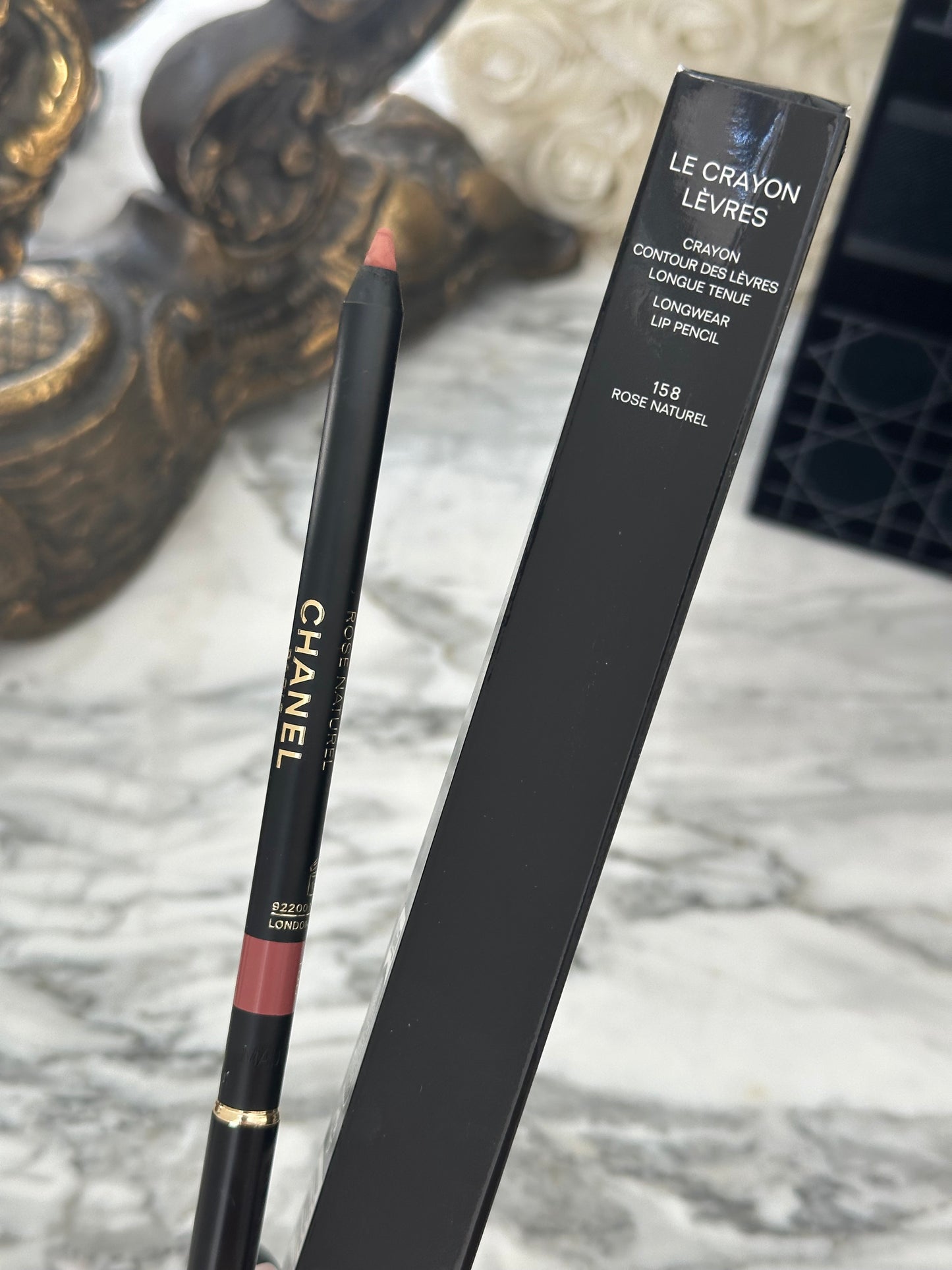 CHANEL Le Crayon Lèvres
Longwear Lip Pencil (158)