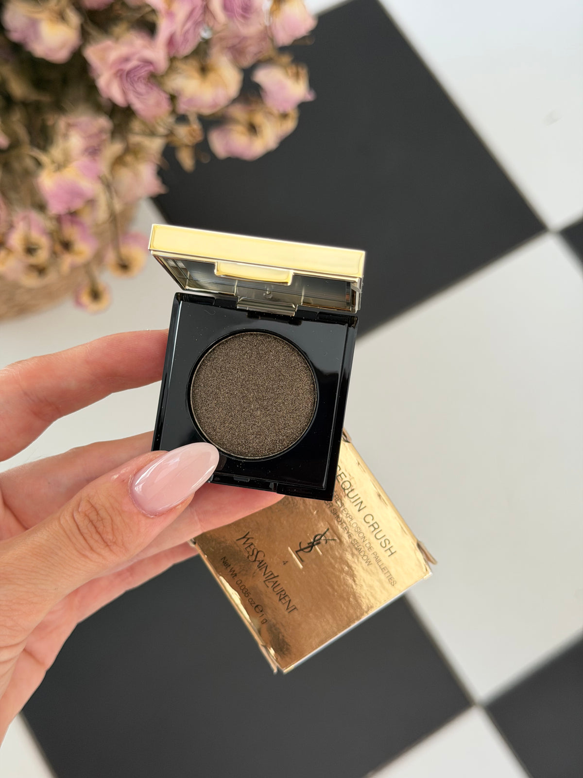 YSL Satin Crush Mono Eyeshadow (4)