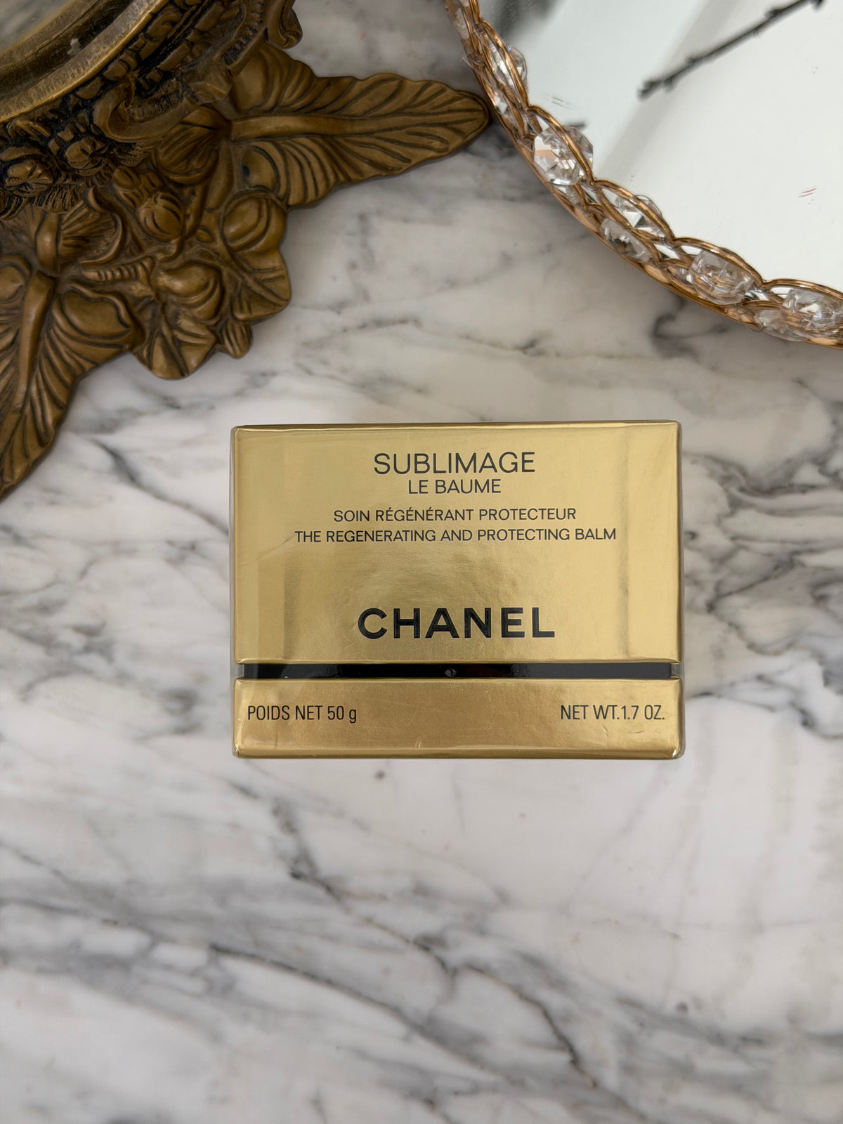 CHANEL Sublimage Le Baume
Ultimate Protecting Balm: Reinvigorates and Comforts