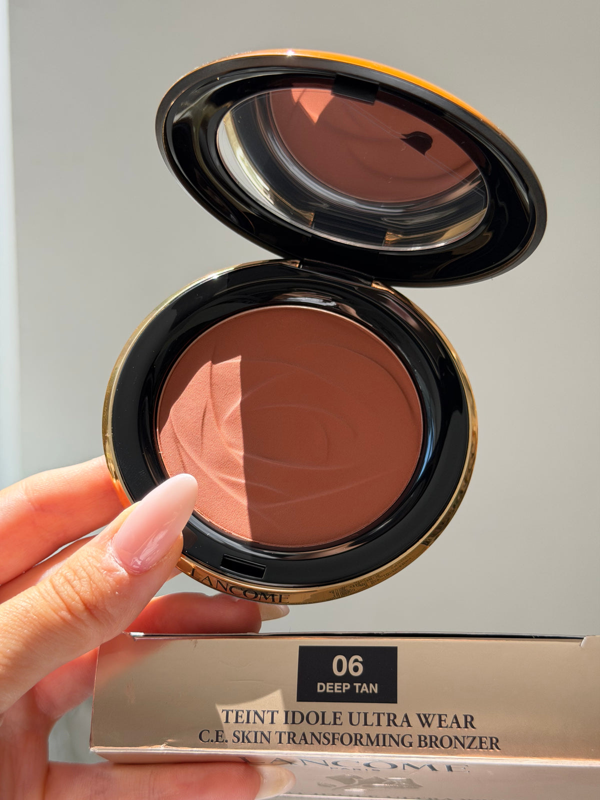 LANCOME Teint Idole Ultra Wear C.E Skin Transforming Bronzer (06)