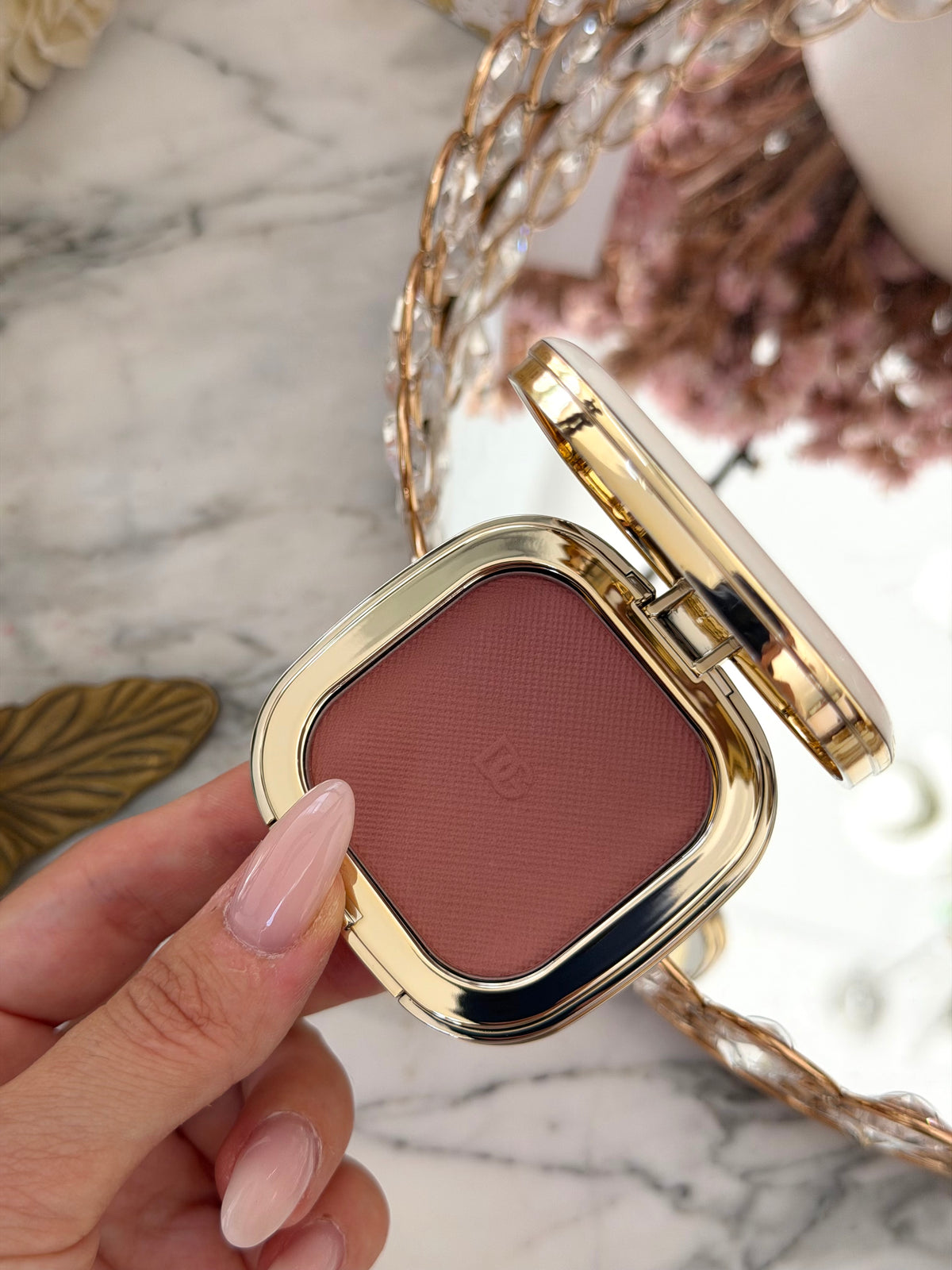 DOLCE&GABBANA
Cheek&Eyes Match - Lasting Blush & Eyshadow Powder (01)