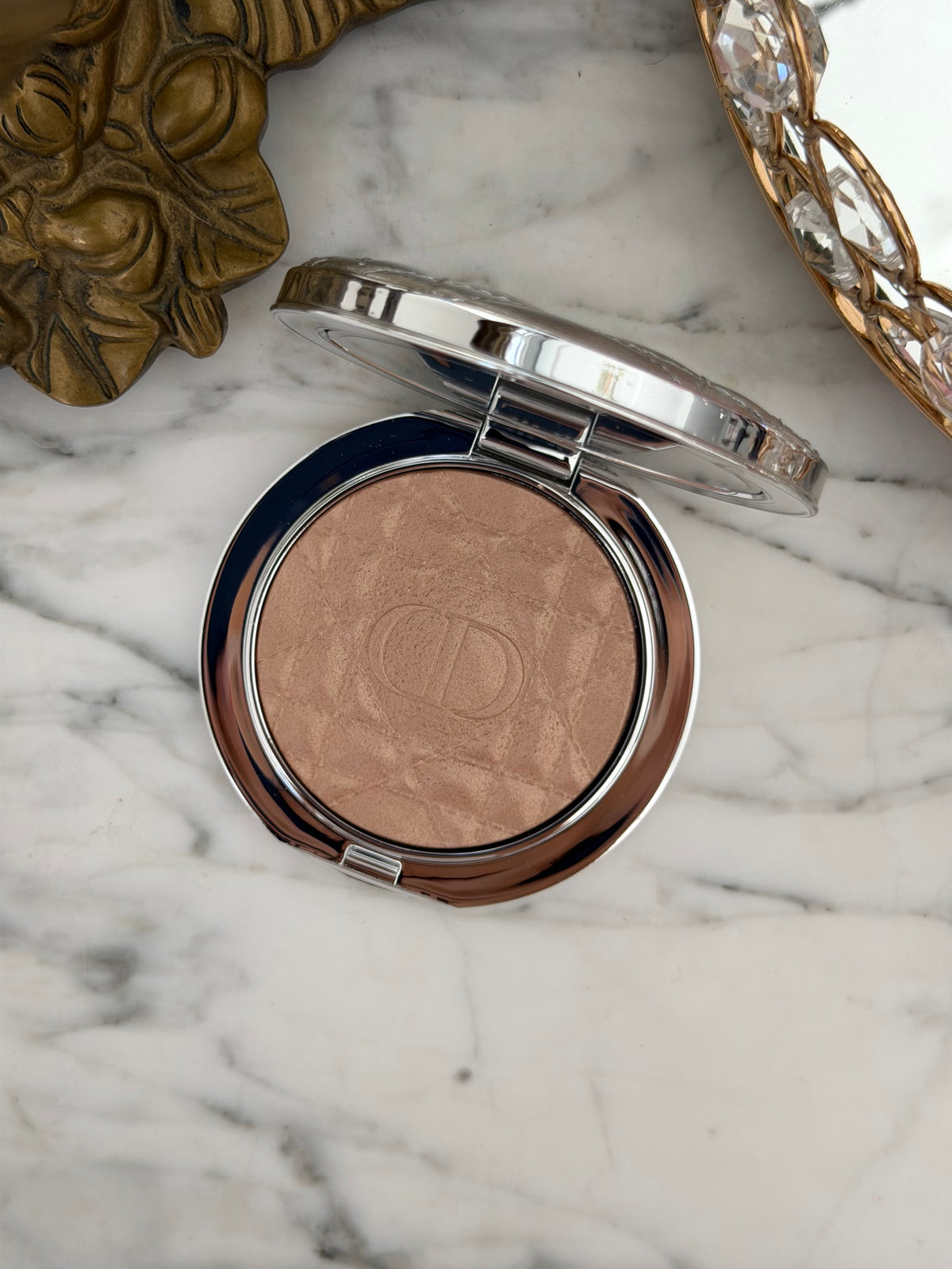 DIOR Forever Glow Luminizer - Illuminating Powder For Face (01)