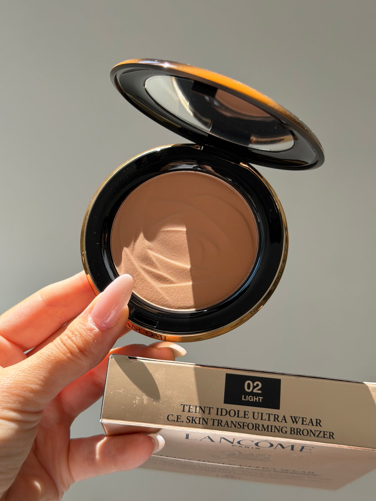 LANCOME Teint Idole Ultra Wear C.E Skin Transforming Bronzer (02)