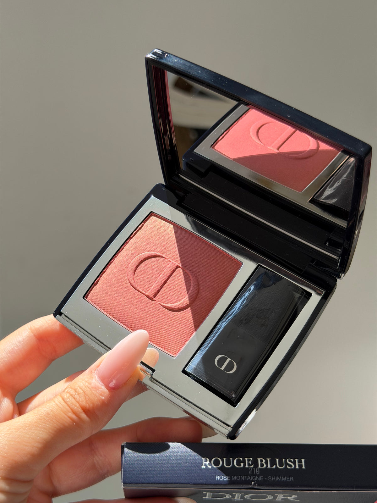 DIOR Rouge Blush
Couture Colour Makeup - Long Wear (219)