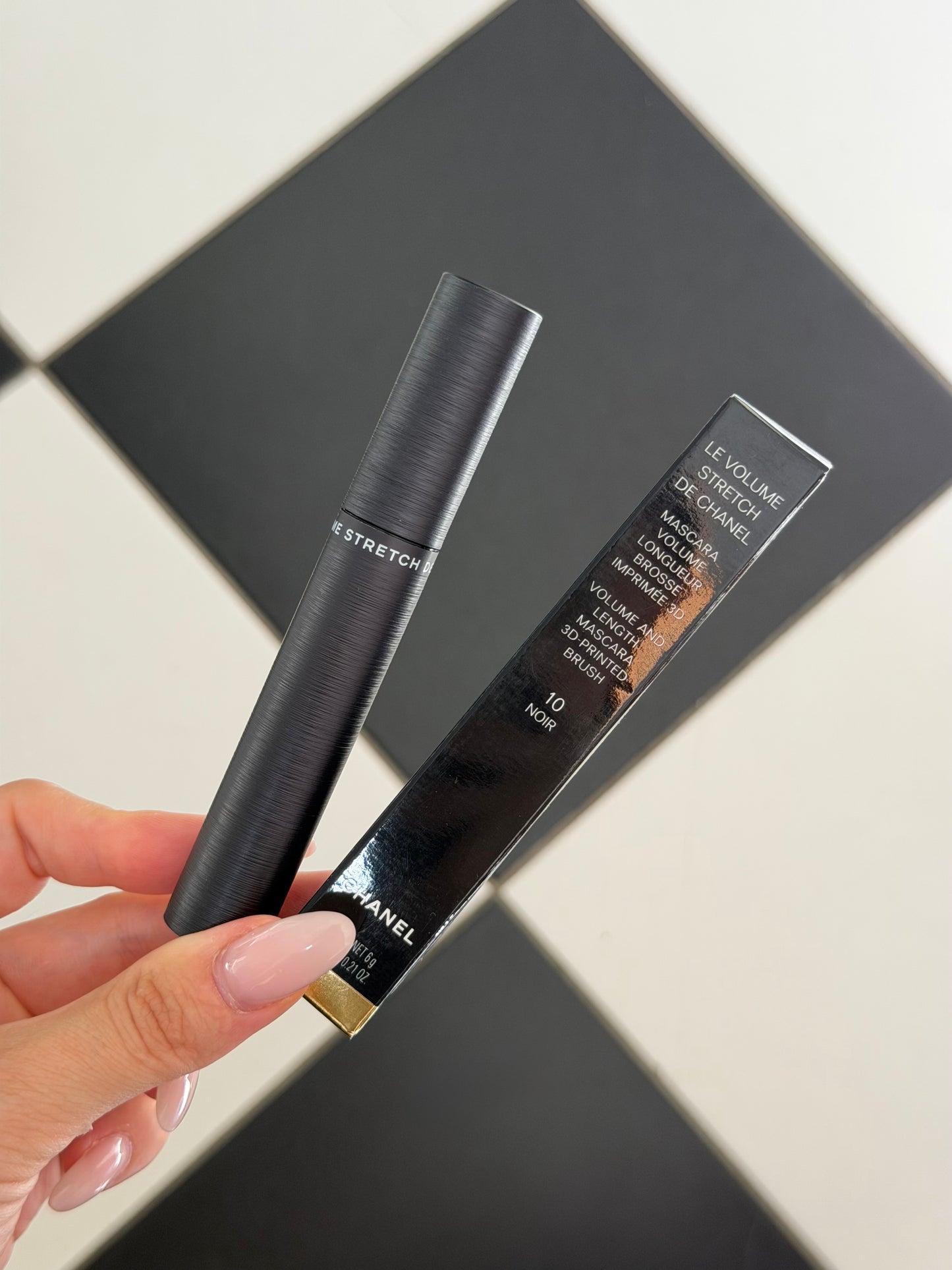 CHANEL Le Volume Stretch De Chanel
Volume And Length Mascara
3D-Printed Brush