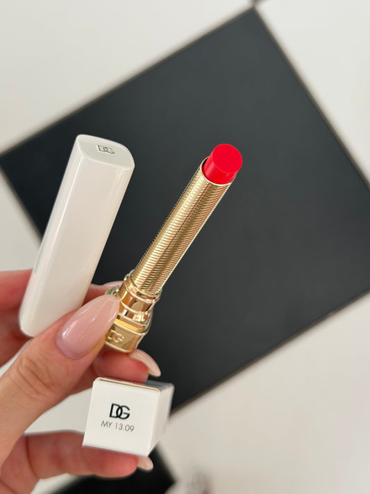 DOLCE&GABBANA My Juicy Sheer Lipstick - My 13.09
Instant Shine & Hydration Lip Stylo