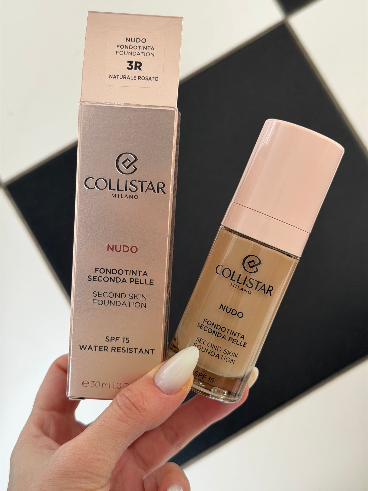 COLLISTAR
Nudo (3R) Second Skin Foundation
Water Resistant - SPF15