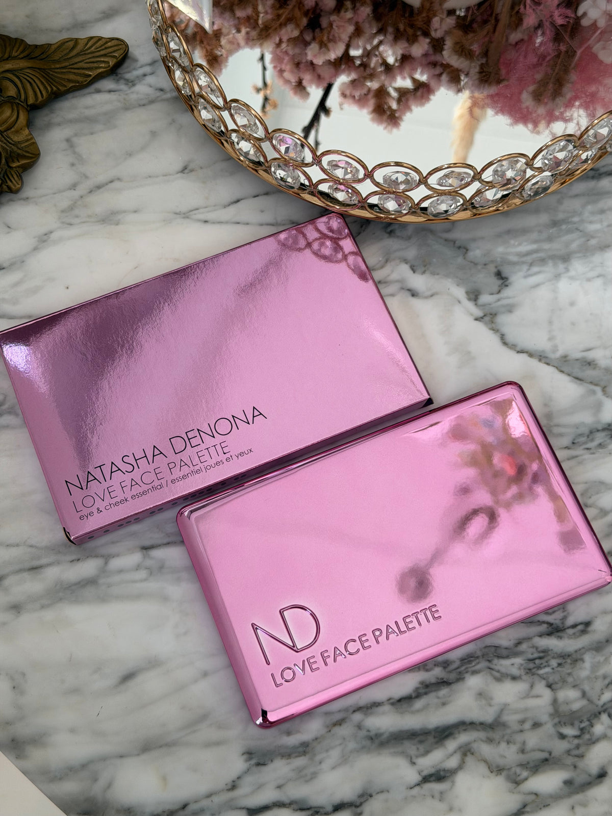 NATASHA DENONA Love Face Palette
Eye & Cheek Essential