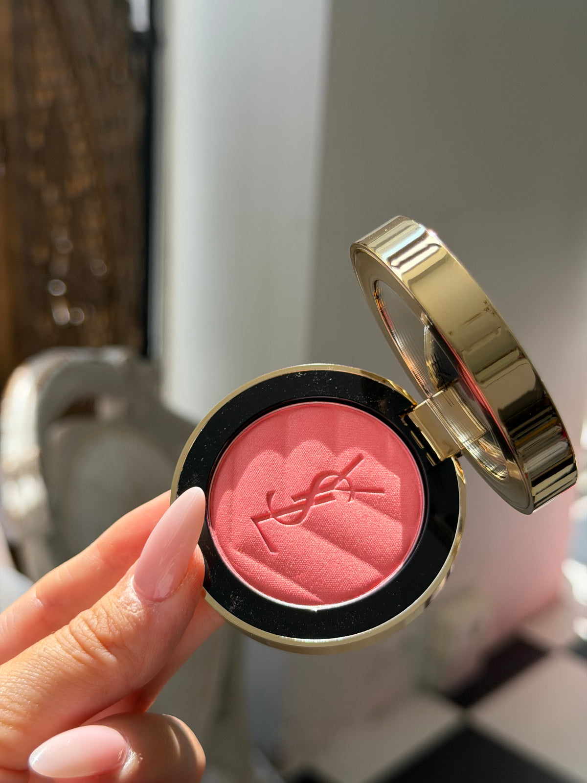 YSL Make Me Blush - Bold Blurring Blush (93)