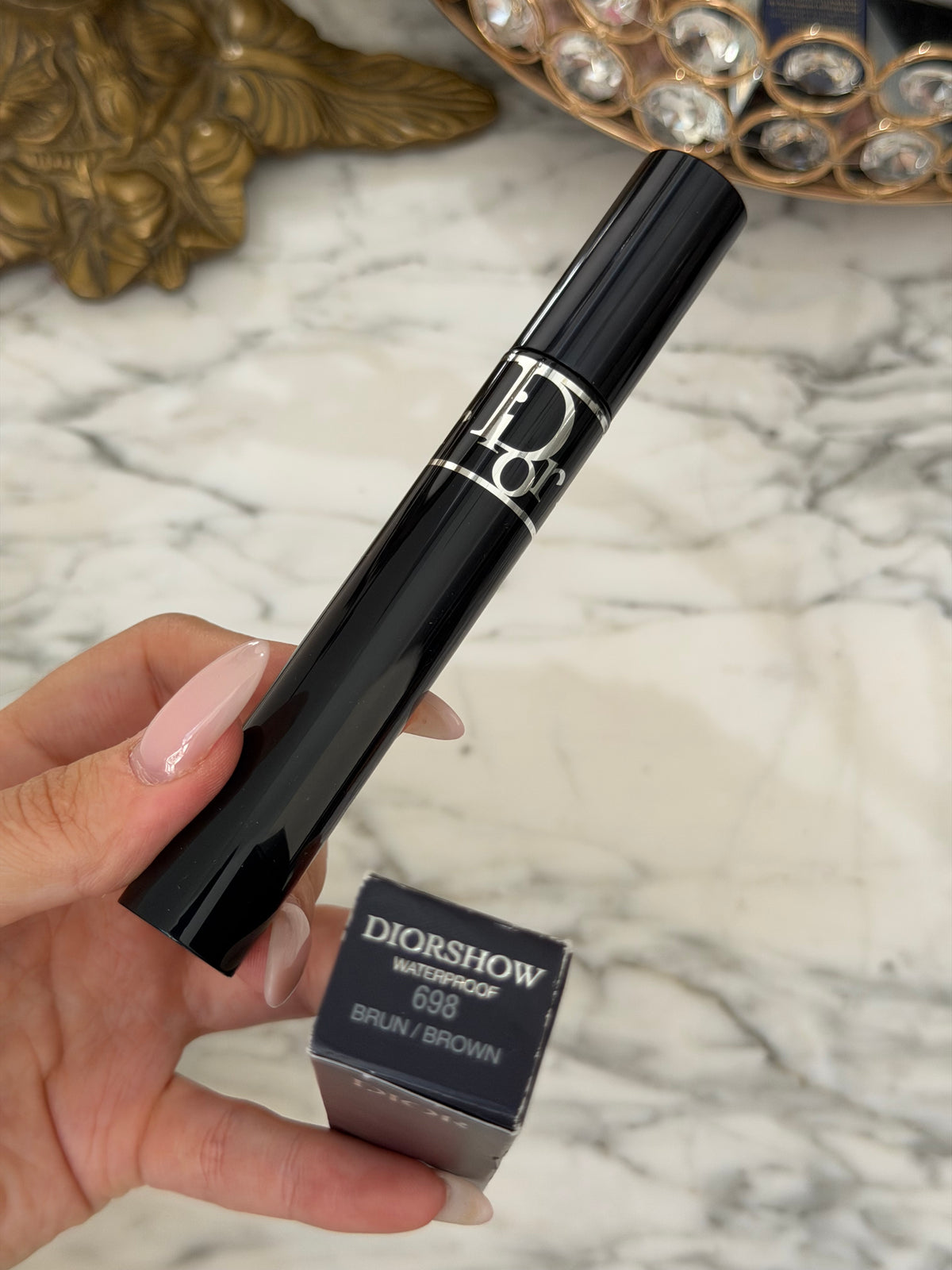 DIOR Diorshow Mascara Waterproof
Buildable Volume Lash-Extension Effect - Brown