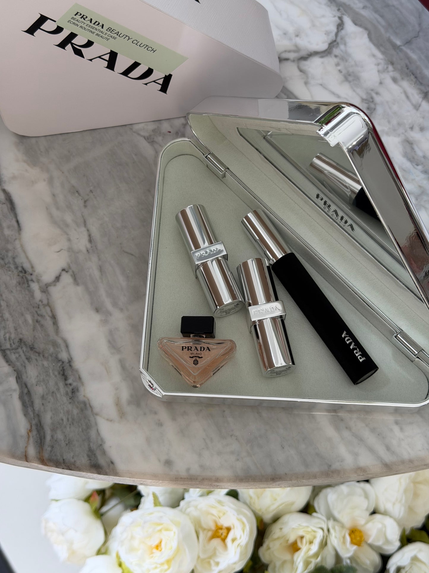 PRADA Beauty Clutch Essentials Case Set