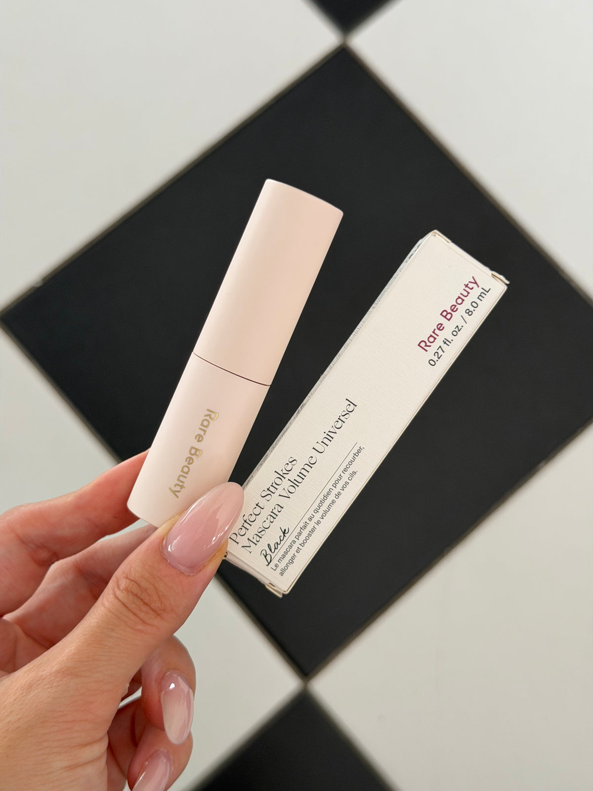 RARE BEAUTY Perfect Strokes Universal Volumizing Mascara