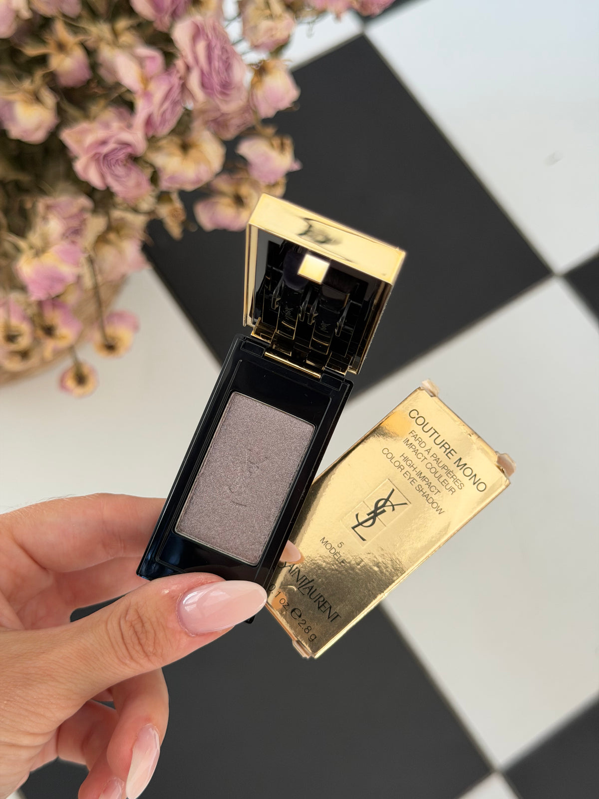YSL Couture Mono Eyeshadow (5)
High-Impact Colour Eye