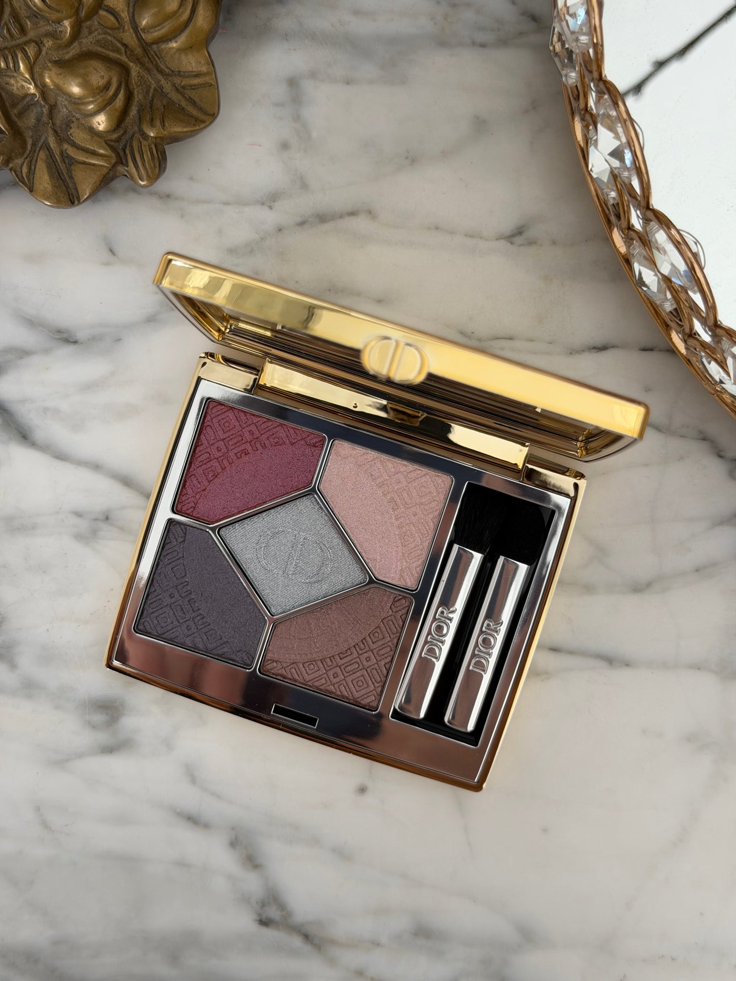 DIOR Diorshow 5 Couleurs - Limited Edition (863)
High-Color Eyeshadow Wardrobe - Longwear Creamy Powder Palette
