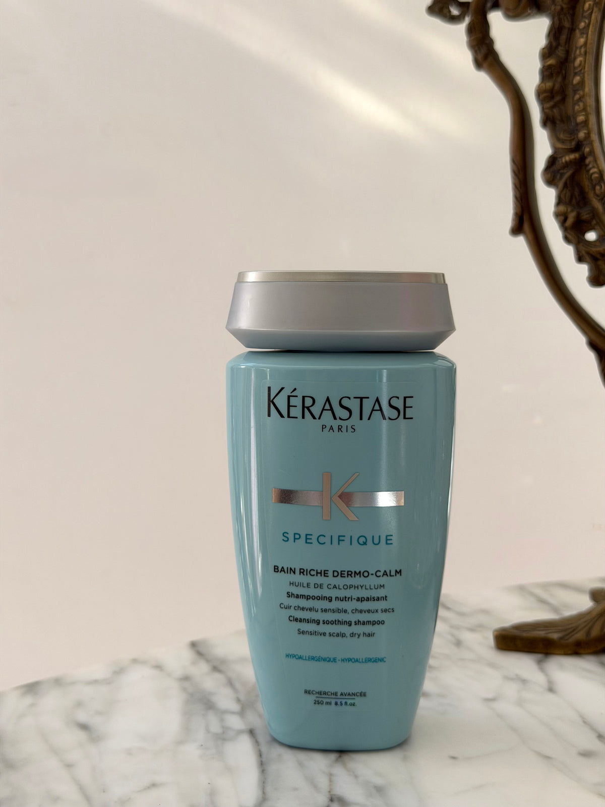 KÉRASTASE Specifique
Bain Riche Dermo-Calm
Anti-Irritation