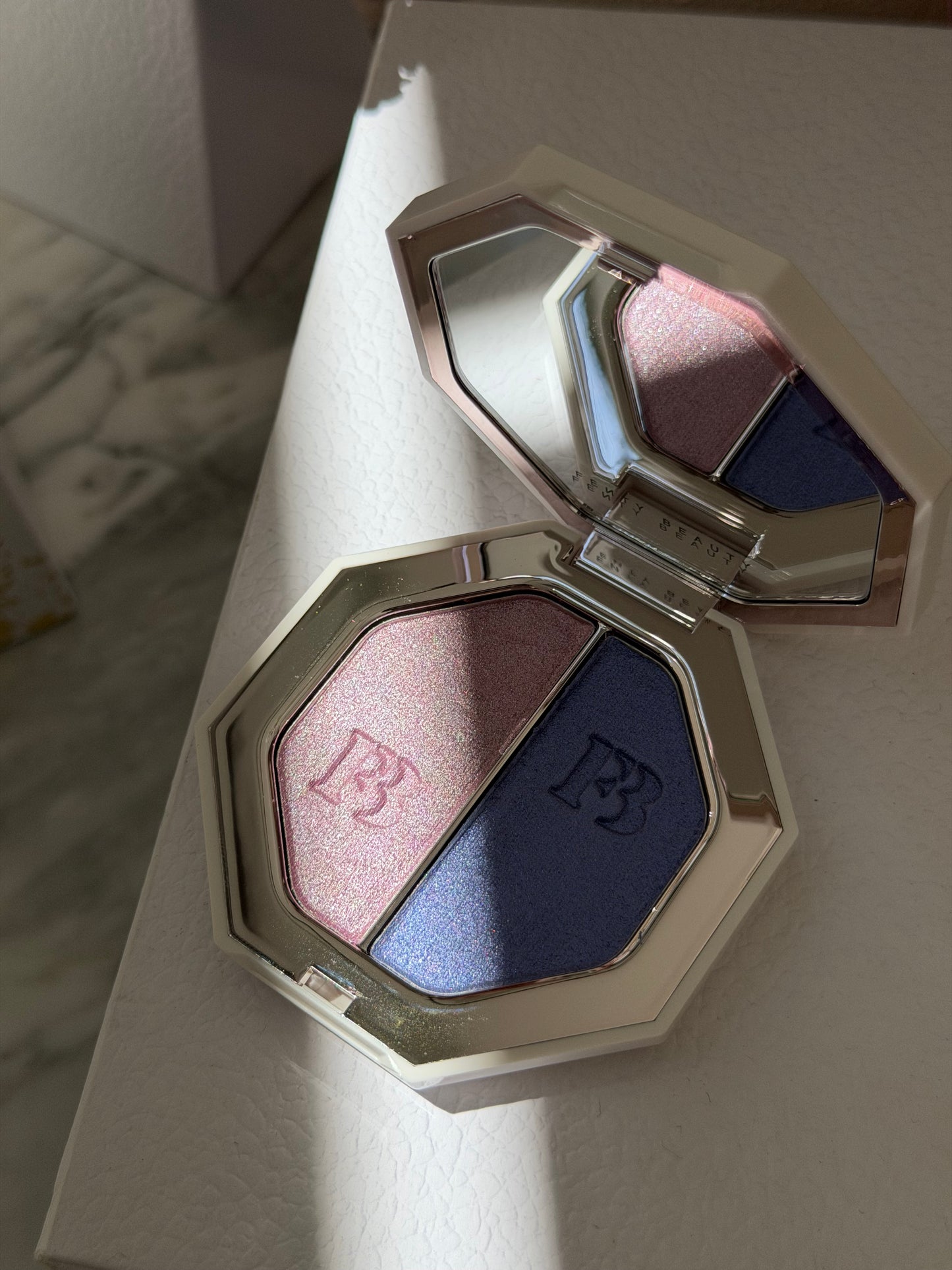 FENTY BEAUTY
Killawatt Foil Freestyle Highlighter Duo