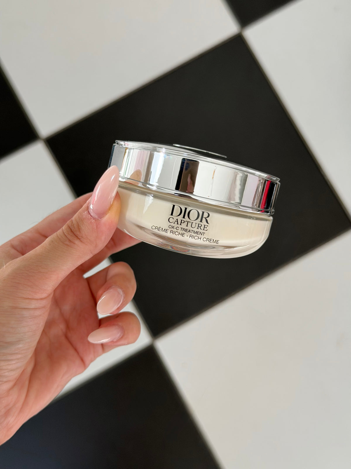 DIOR Capture Rich Cream OX-C Treatment
Face Cream - Rich Texture - Age-Defying Correction - Wrinkles and Firmness